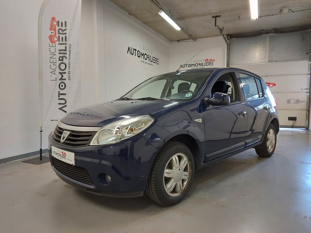 Dacia Sandero 1.2 16V 75 LAUREATE + CLIM + BLUETOOTH + DISTRIBUTION OK — 1
