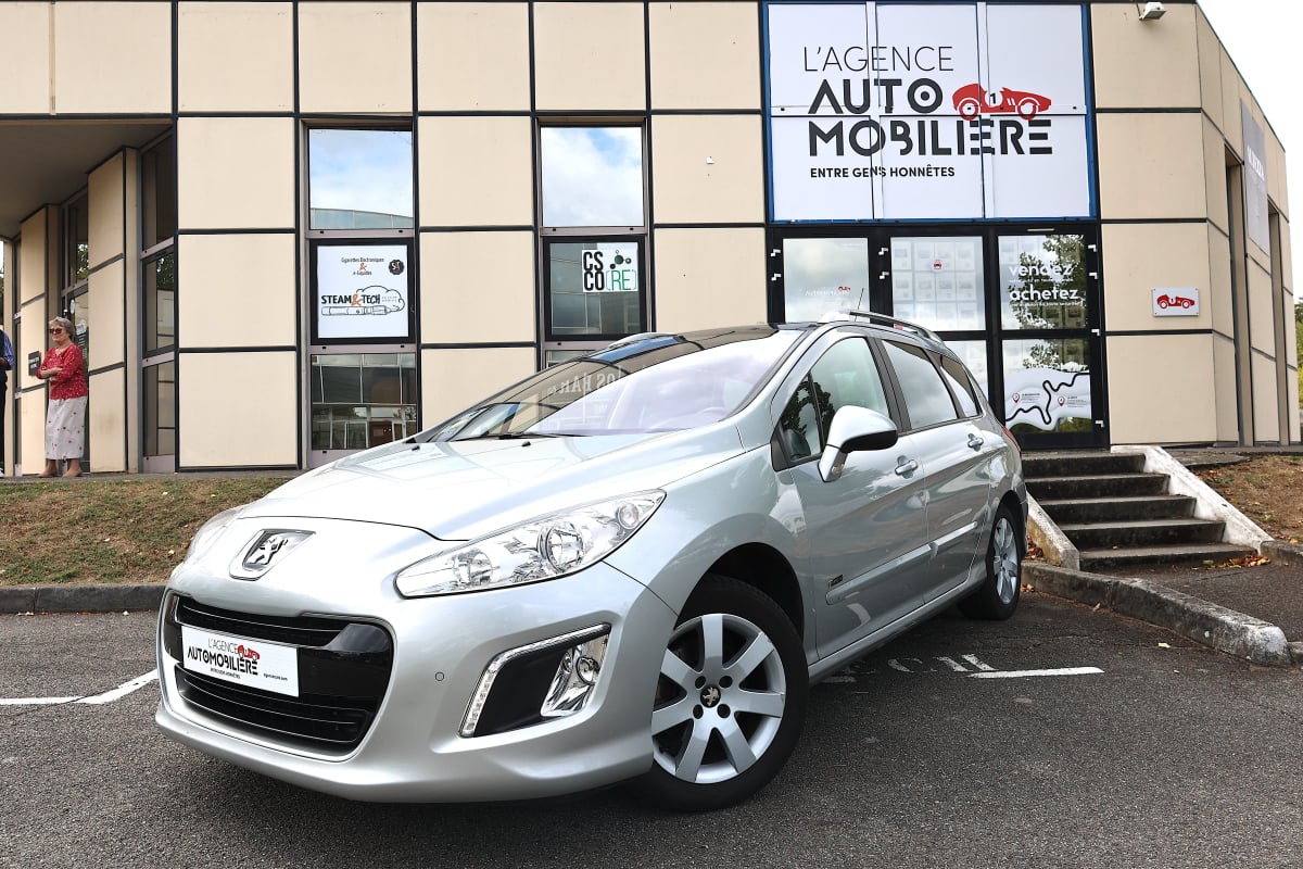 Peugeot 308 SW 1.6 e-Hdi 112 FAP Family — 1