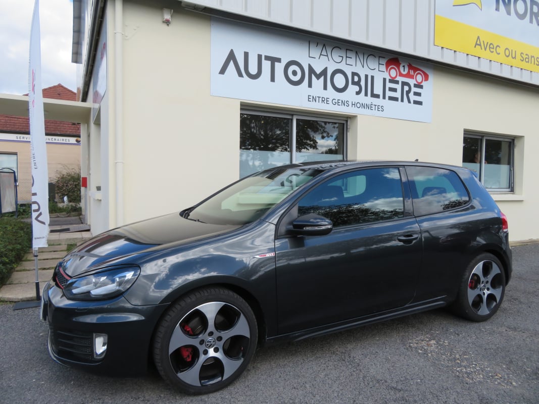 Volkswagen Golf VI 3Portes GTI 2.0 TFSI 16V 211cv — 2