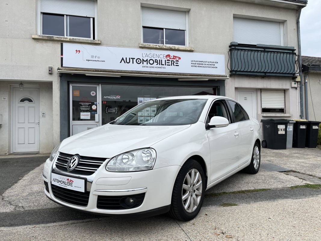 Volkswagen Jetta 1.4l 122cv confortline — 1