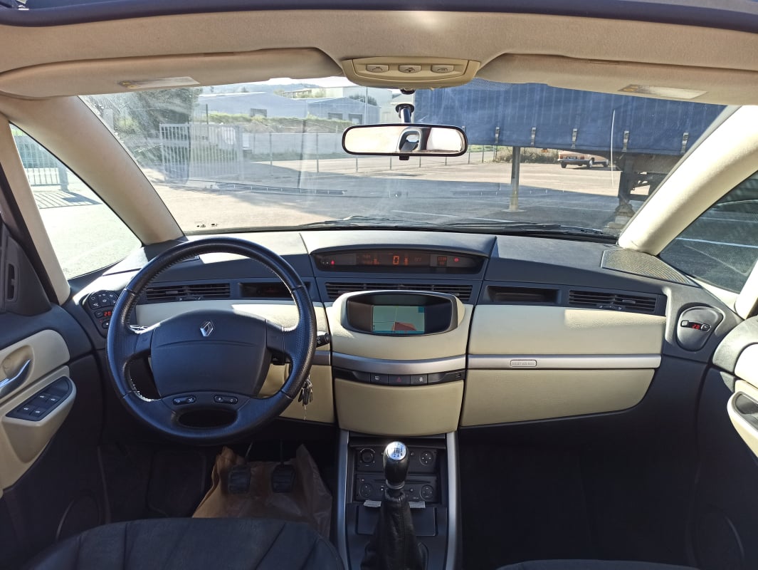Renault Avantime 3.0 V6 210CH Dynamique — 31