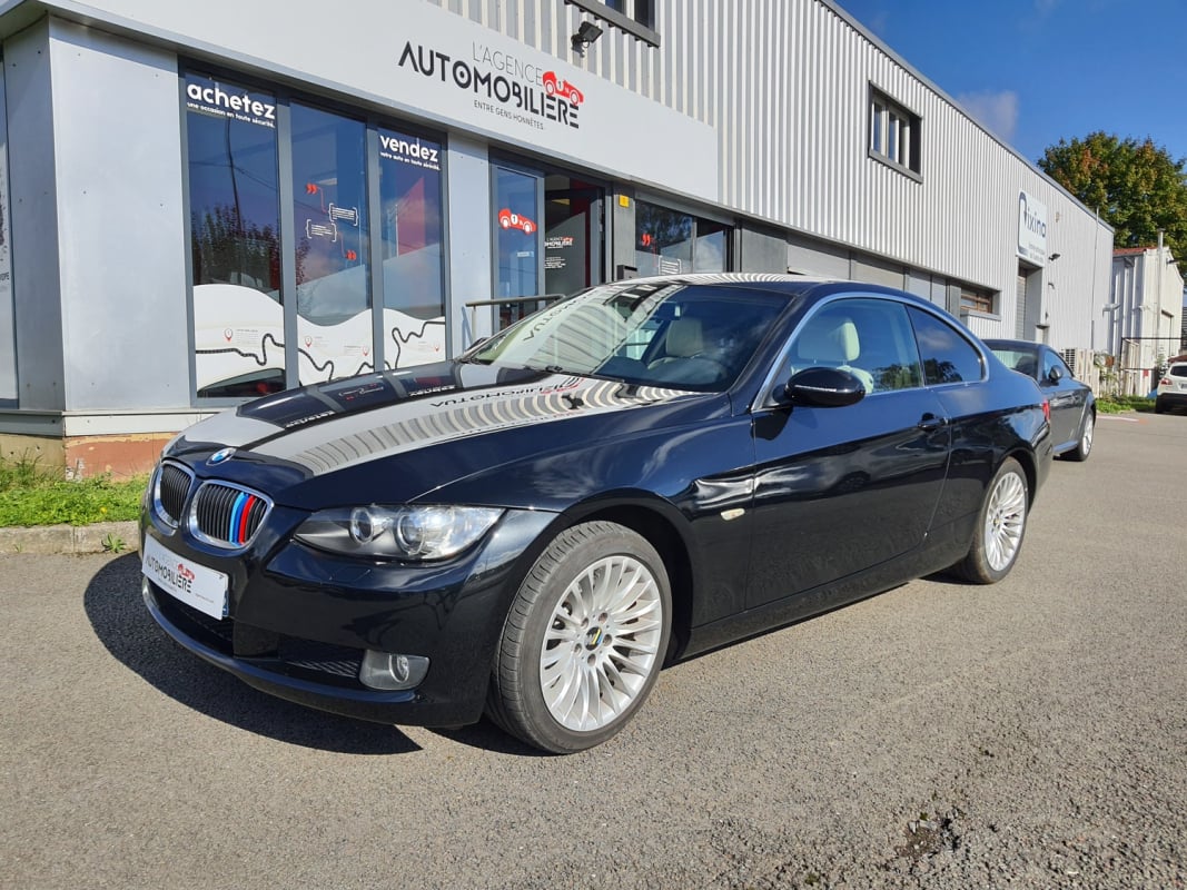BMW Série 3 E92 325 D COUPE LUXE GARANTIE 12 MOIS — 1