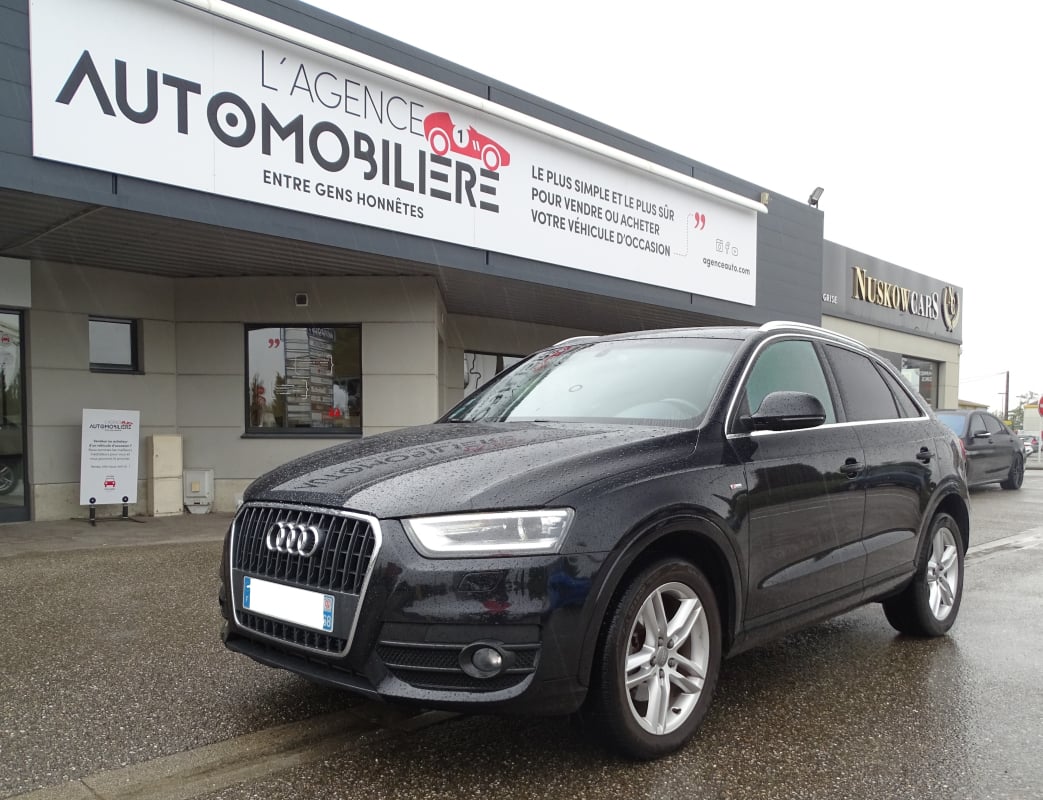 Audi Q3 S-LINE 2.0 TDI 140CV — 1
