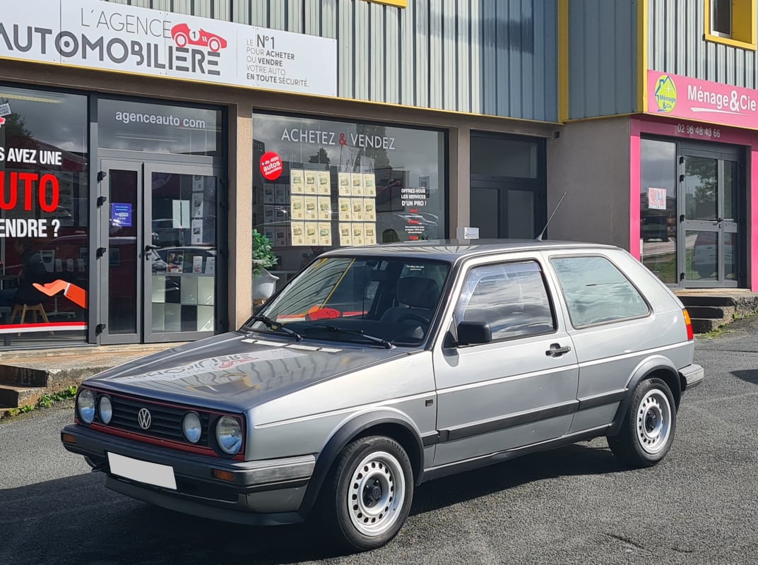Volkswagen Golf 1.8 90cv Memphis — 1