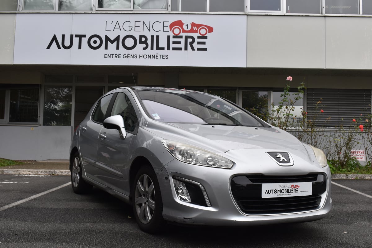 Peugeot 308 (T7) 5 Portes 1.6 VTi 16V 120 cv Boîte auto Allure — 1