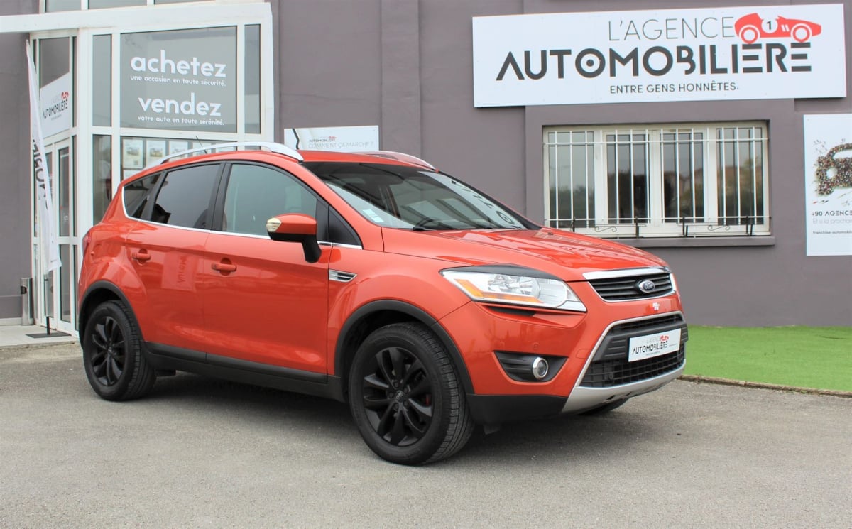Ford Kuga 140 cv 2.0 TDCi FAP TITANIUM — 1