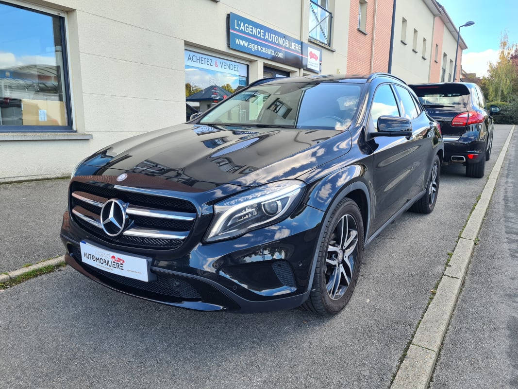 Mercedes-Benz Classe GLA 200 CDI SENSATION garantie 12 mois — 1