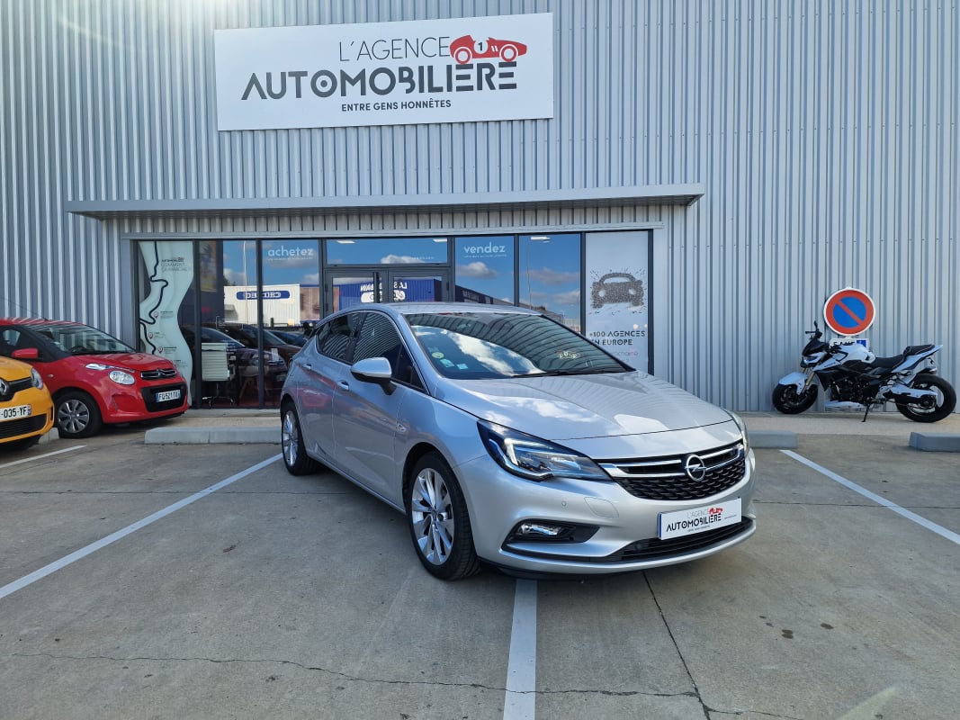 Opel Astra 1.6 CDTI 110 EDITION + CAR PLAY — 1