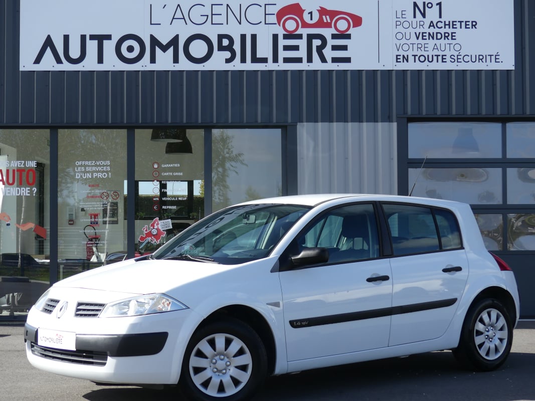 Renault Megane AUTHENTIQUE 1.4 16 V — 1