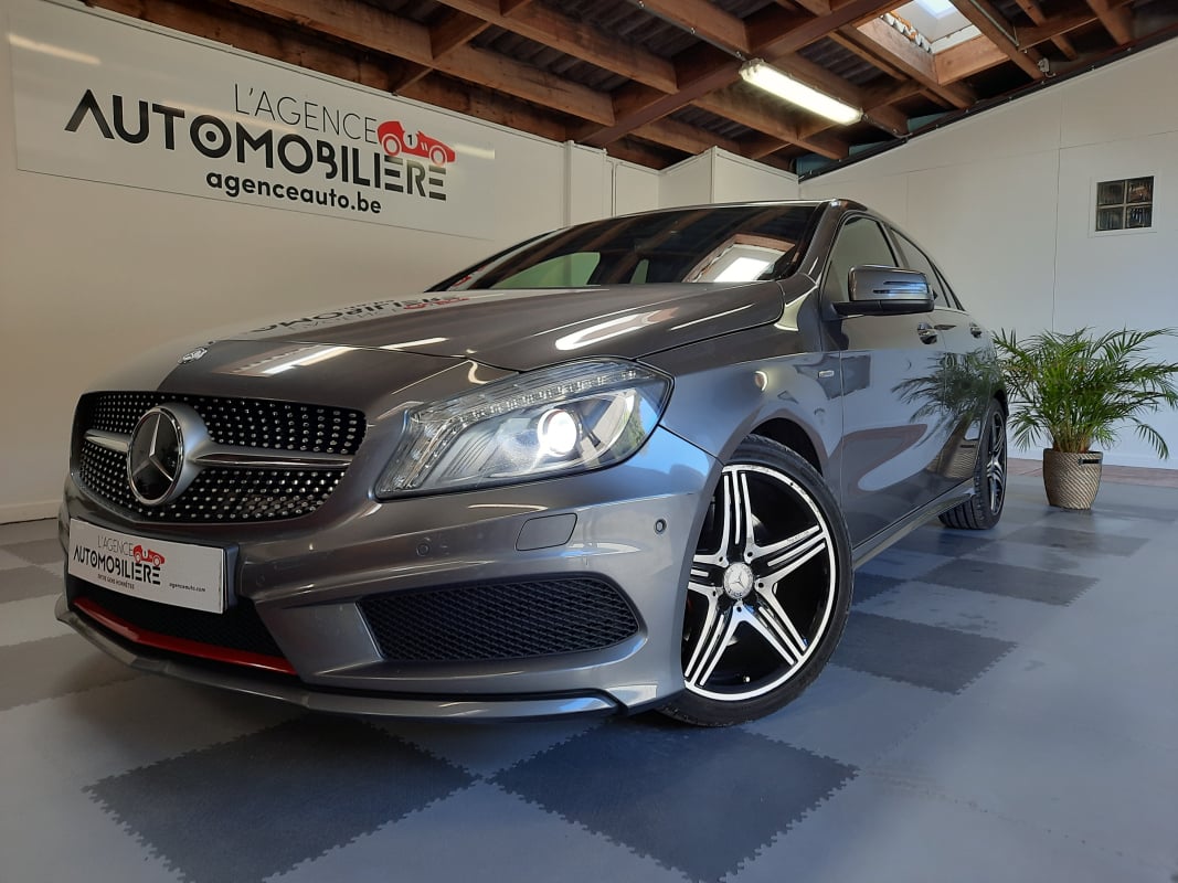 Mercedes-Benz Classe A 250 Pack Sport AMG 2.0i Boite Automatique 211CH/ Garantie 12 Mois — 1