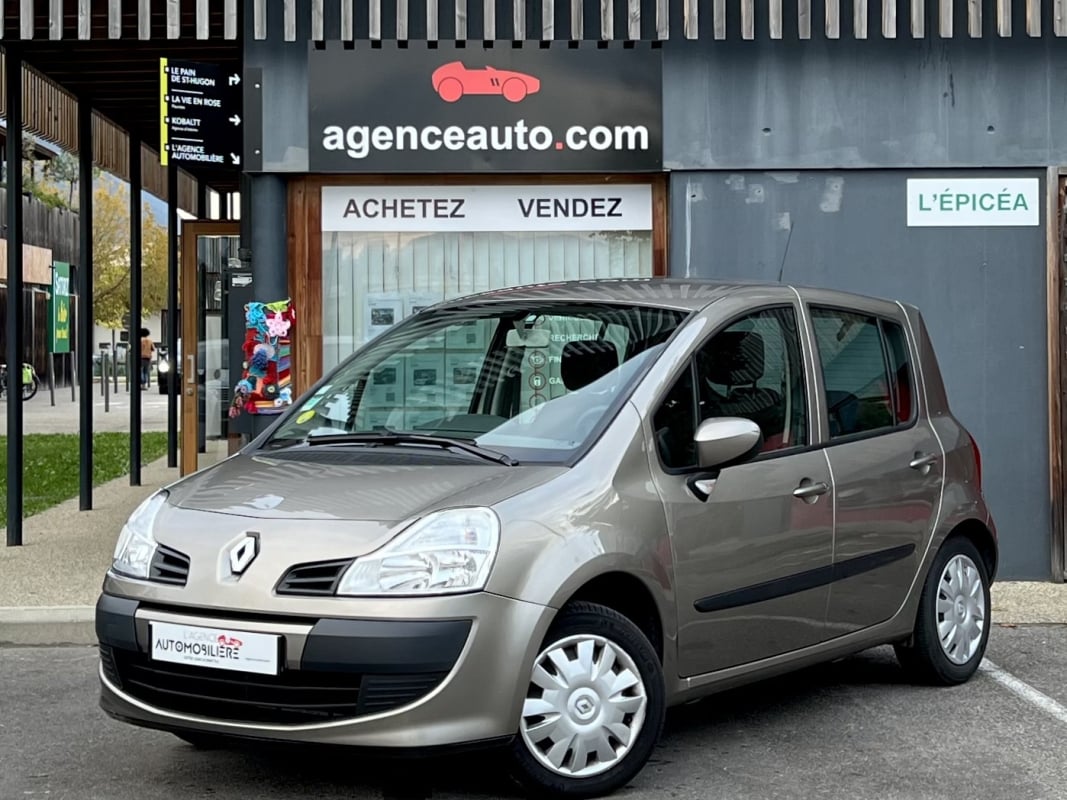Renault Modus (phase 2) 1.2 16v 75 Expression / 34000km — 1