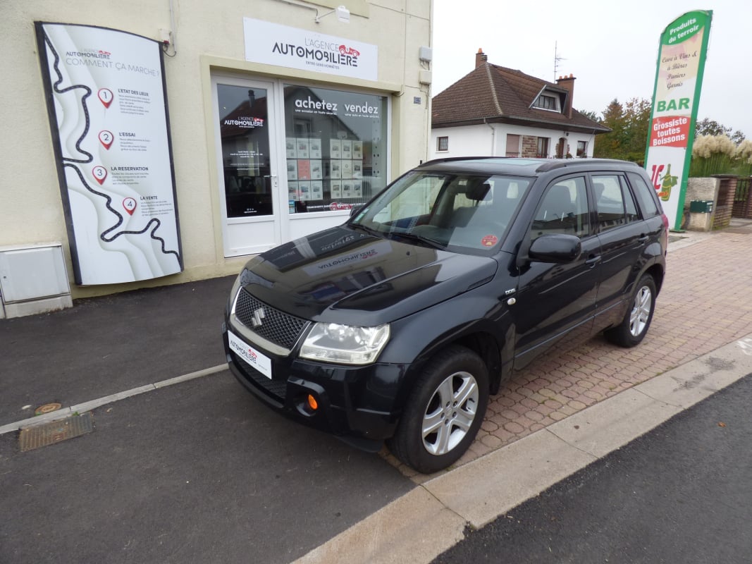 Suzuki Grand Vitara II 1,9 DDIS 130 Pack Luxe BVM5 4WD 4X4 5 portes — 1