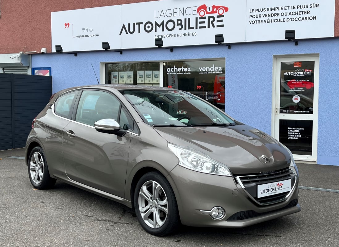Peugeot 208 1.6 e-HDi 92 XY — 1