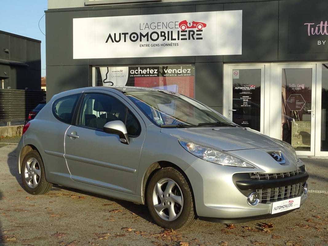 Peugeot 207 1.6i 16v 110 ch Sport Pack — 1
