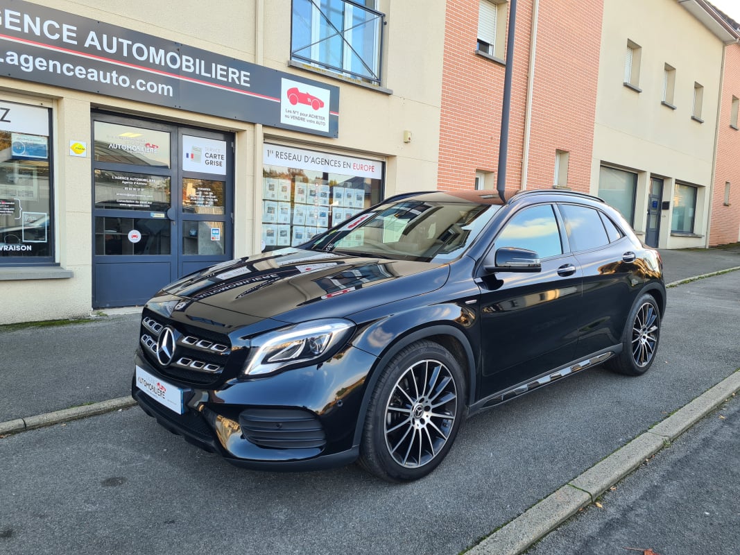 Mercedes-Benz Classe GLA III (2) 220 D WHITEART EDITION 4MATIC 7G-DCT — 1