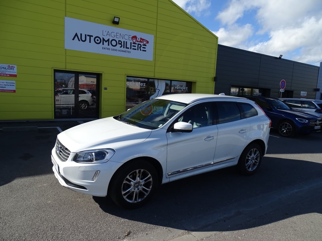 Volvo XC60 Phase 2 D3 2.0 TDi 16V FWD Summum Geartronic 150 cv — 1