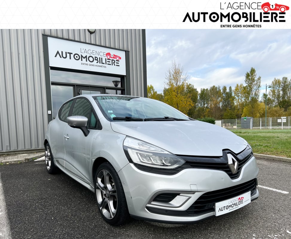 Renault Clio GT LINE — 1