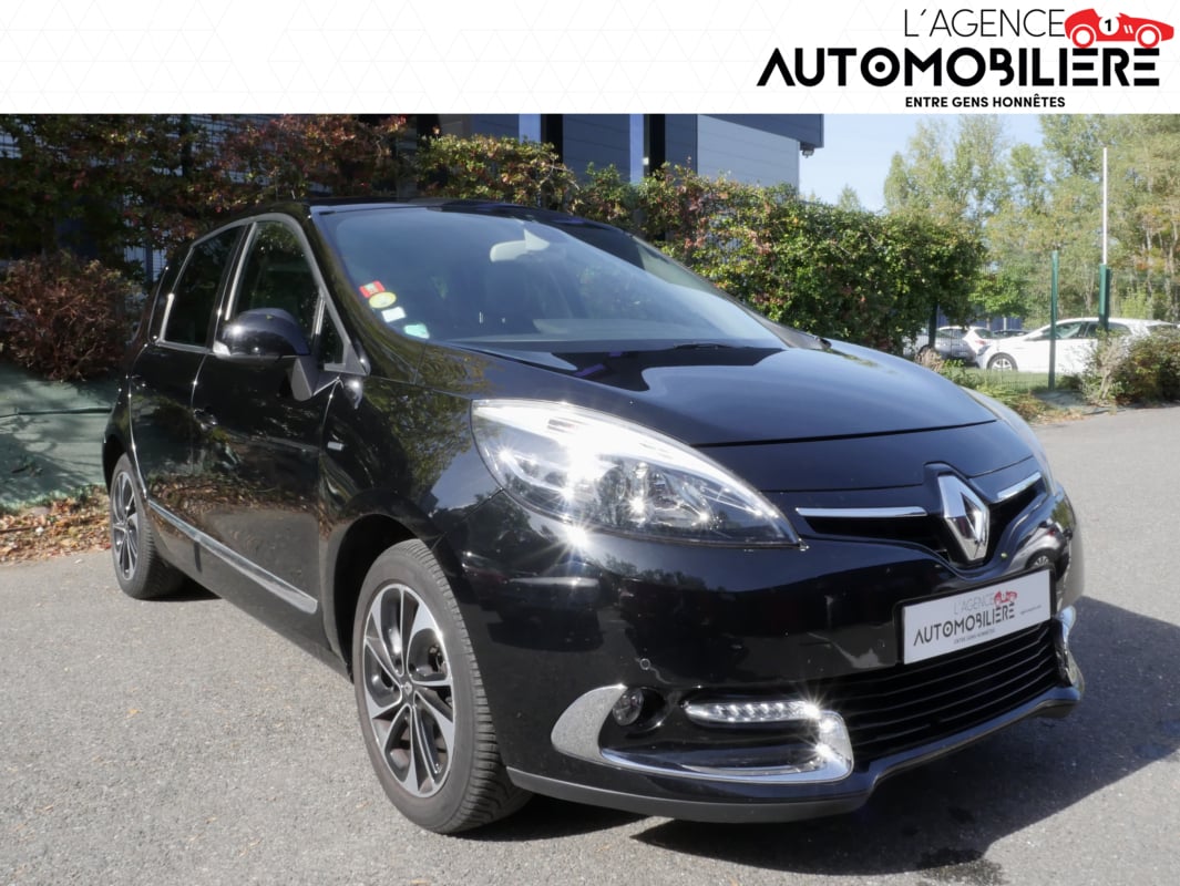 Renault Scenic 1.5 DCI 110 BOSE — 1