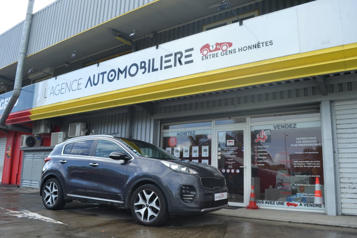 Kia Sportage 2.0 CRDI 185 GT LINE PACK PREMIUM 4WD AUTO — 1
