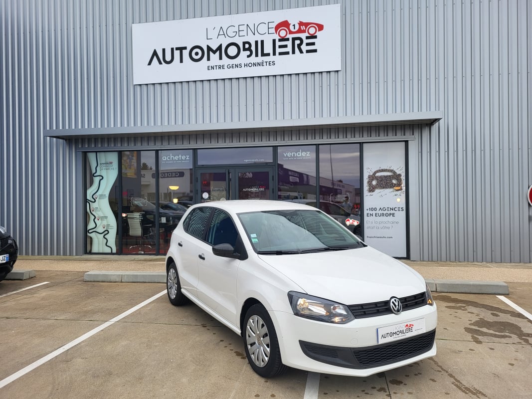 Volkswagen Polo POLO V 1.2 60 TREND LINE — 1