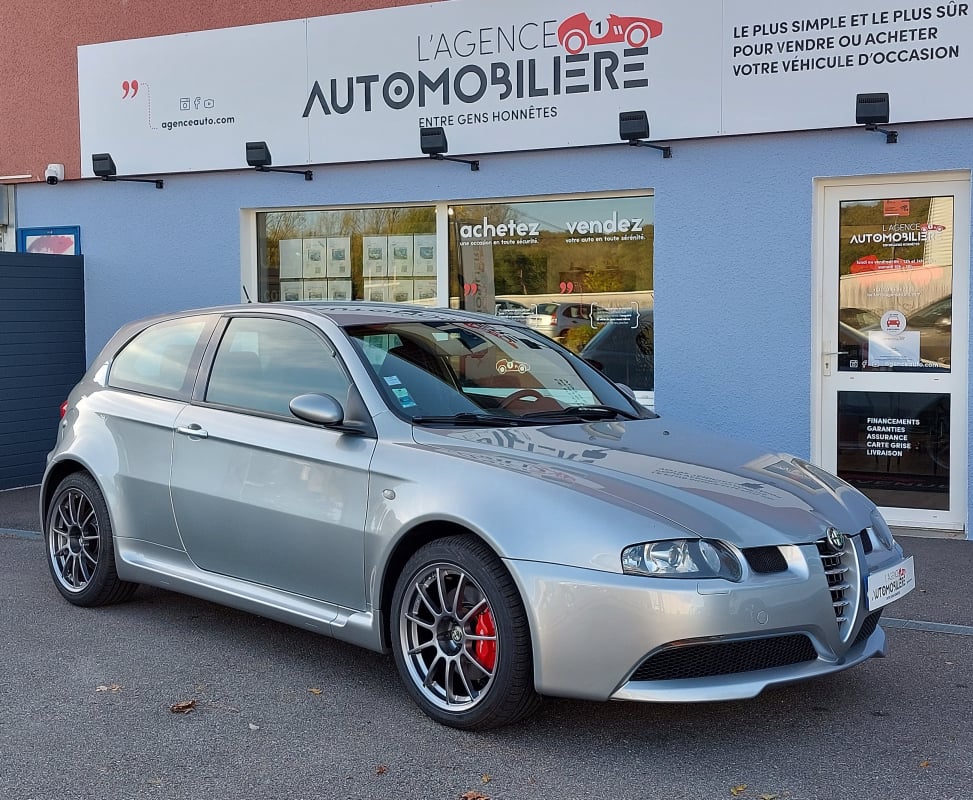 Alfa Romeo 147 GTA V6 3.2 250CH Superbe état — 1