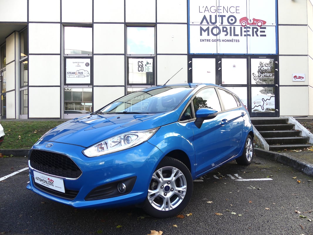 Ford Fiesta 1.2 82 cv Edition 5 portes attelage amovible — 1