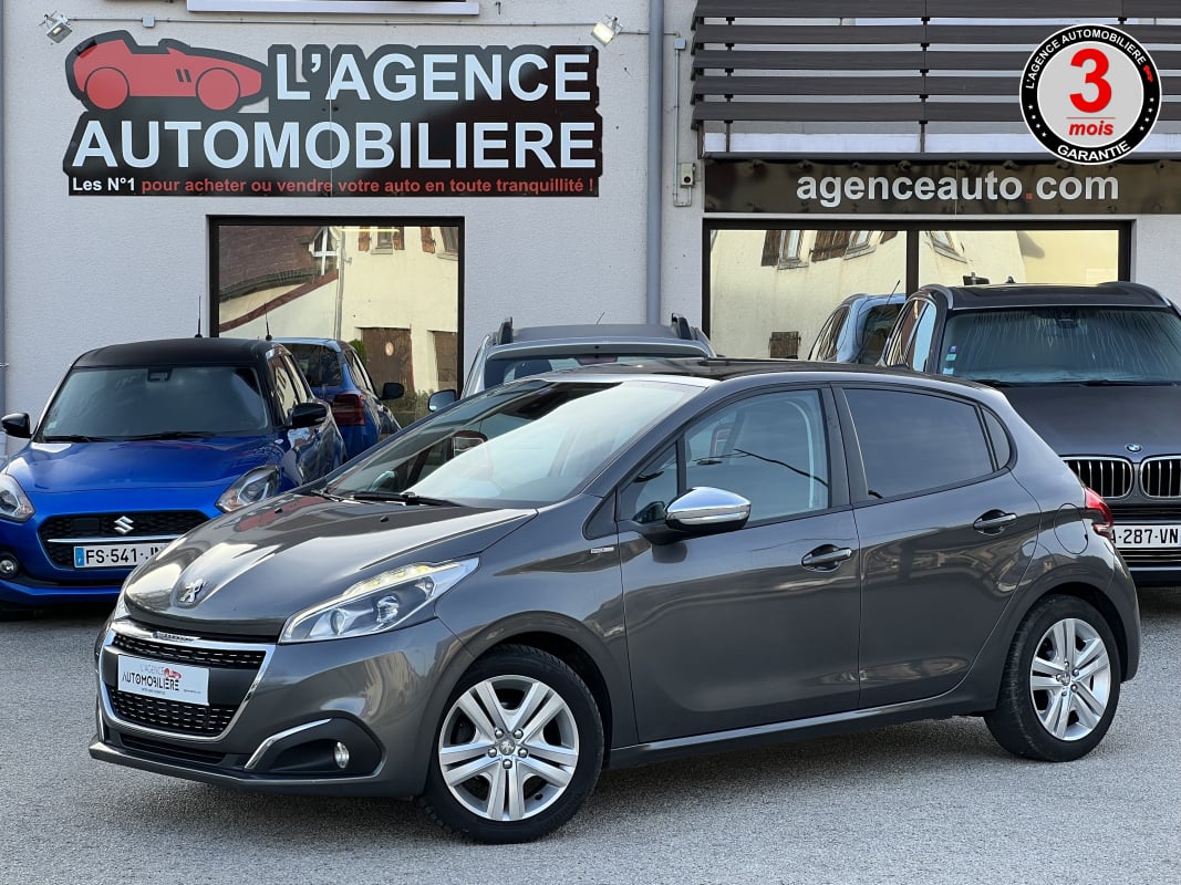 Peugeot 208 1.2 82 ch STYLE toit panoramique — 1