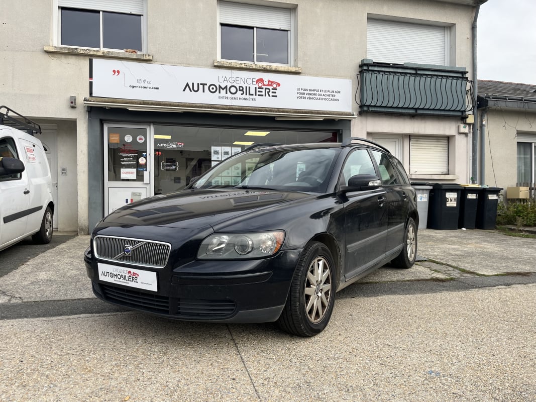 Volvo V50 1.6 D 110cv Distribution faite — 1