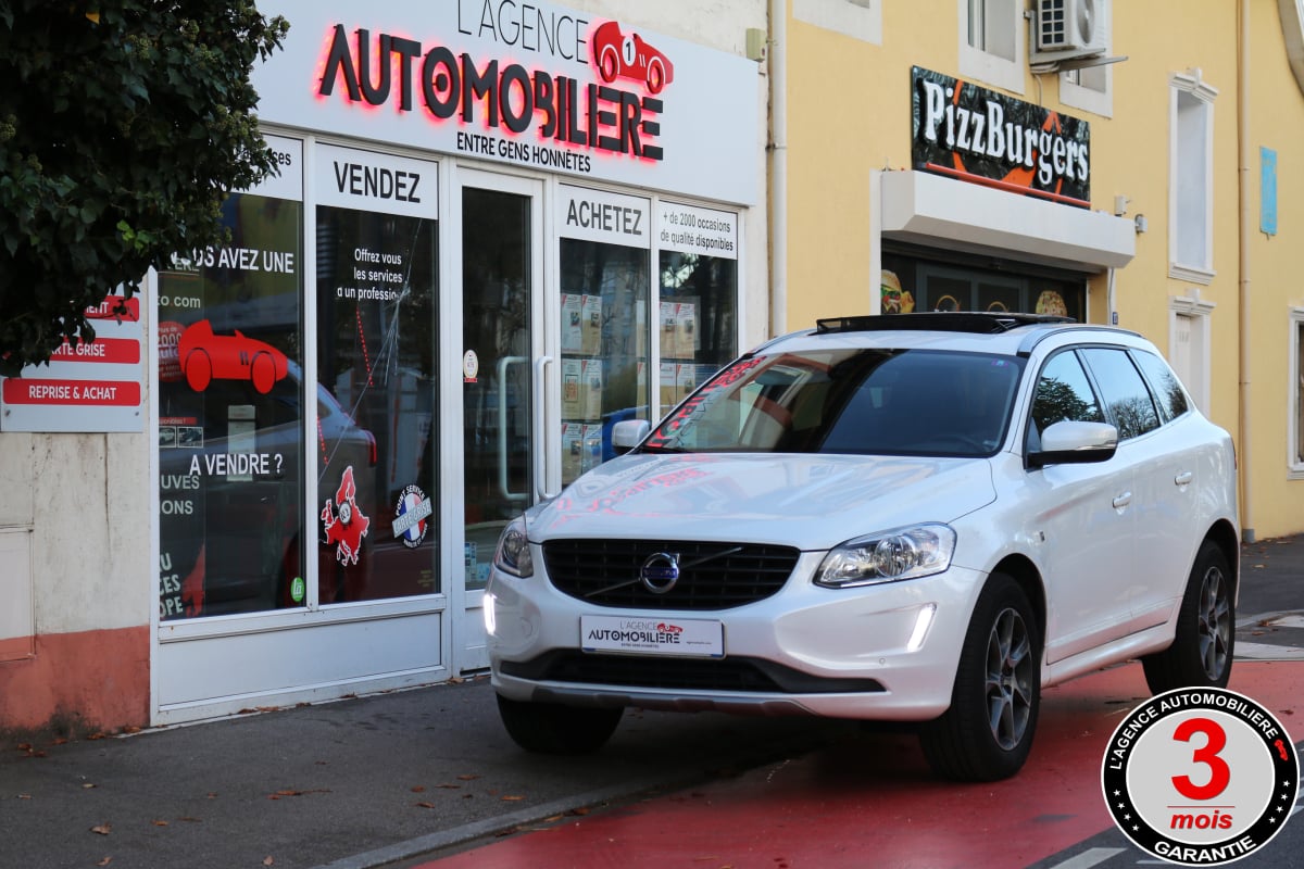Volvo XC60 Ph.II D3 150 Ocean Race Geartronic (Toit ouvrant, Sièges Chauffants AV&AR, Volant chauffant...) — 1