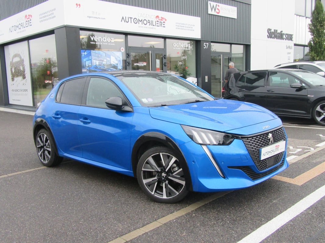 Peugeot 208 1.2 puretech 100 cv gt line eat 8 — 1