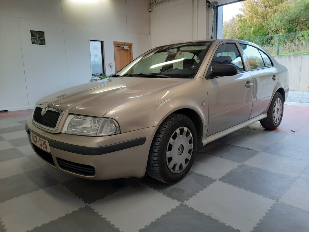 Skoda Octavia berline 1.9d 90Ch Boite manuelle 5 V — 1