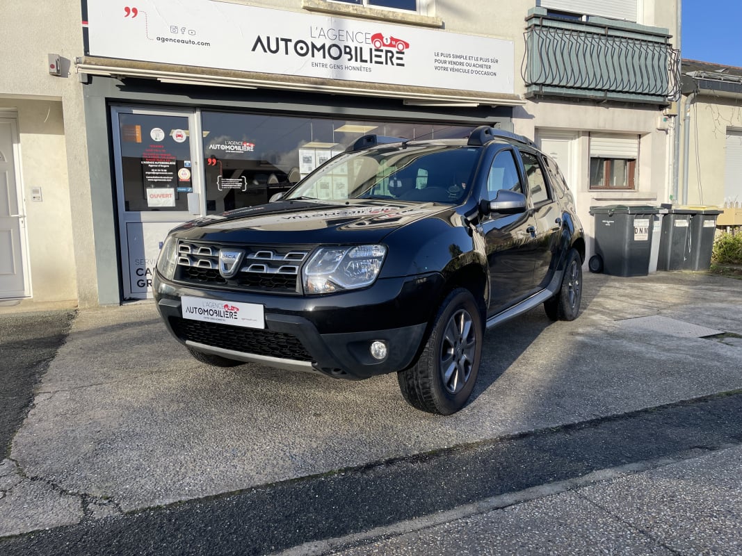 Dacia Duster 1.5 dCi 110 CH PRESTIGE 4X4 1ERE MAIN DISTRIBUTION FAITE — 1