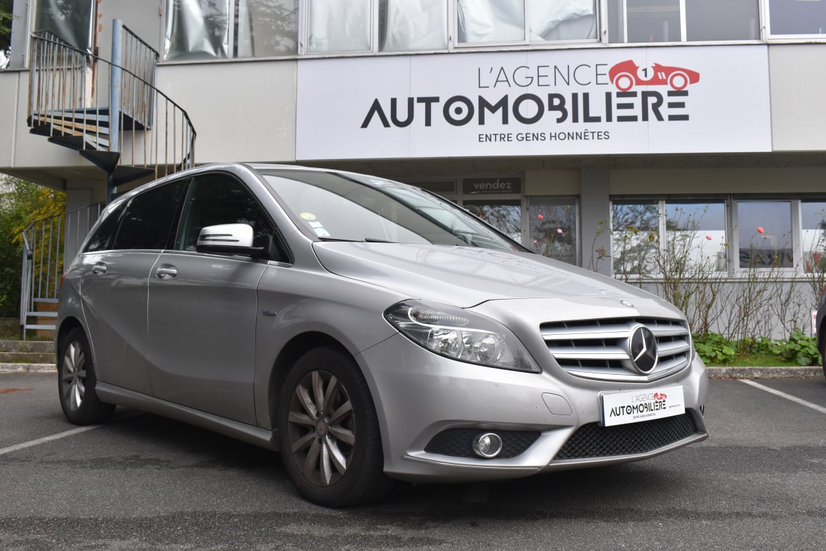 Mercedes-Benz Classe B 180 CDi 1.8 CDi 16V BlueEFFICIENCY 109 cv — 1