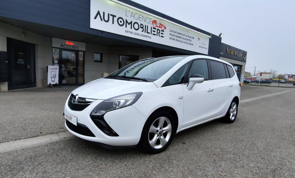 Opel Zafira TOURER 2l cdti DPF 130CH — 1