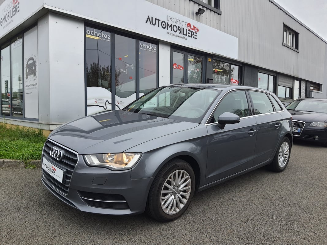 Audi A3 1.6 TDI 105 AMBIENTE GARANTIE 12 MOIS — 1