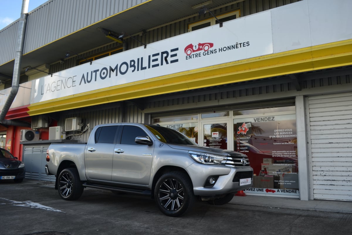 Toyota Hilux 4WD 2.4 D-4D DOUBLE CABINE LEGENDE AUTO — 1