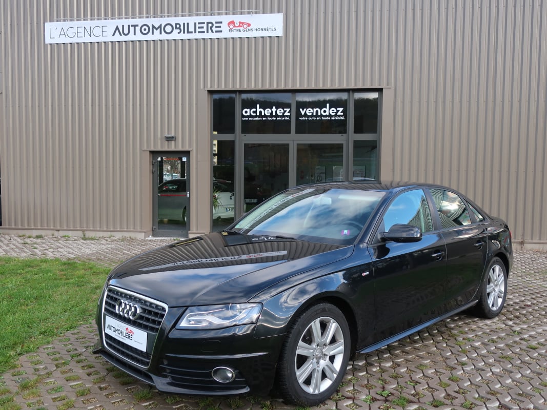 Audi A4 2.0 Tdi S-line 120Cv — 1