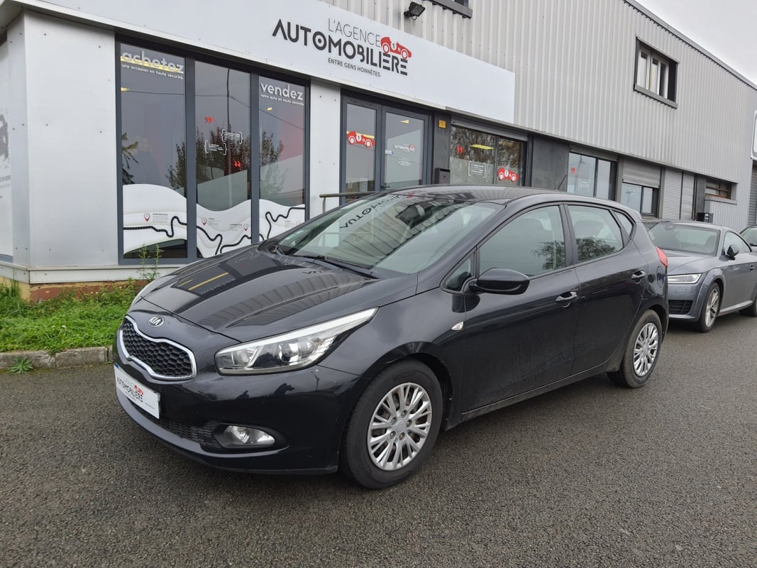 Kia Ceed 1.6 CRDI 110 CH STYLE GARANTIE 12 MOIS — 1