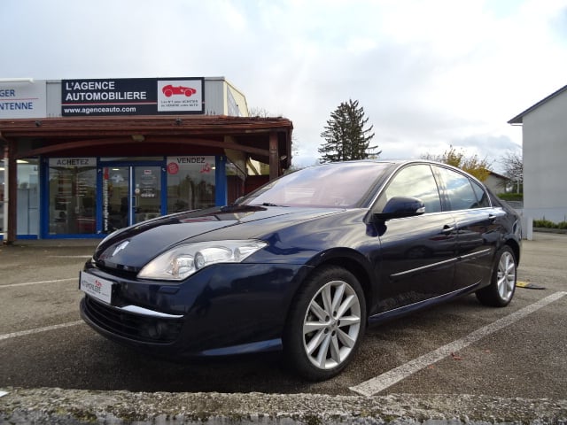 Renault Laguna III 2.0 DCI 175 FAP INITIALE — 1