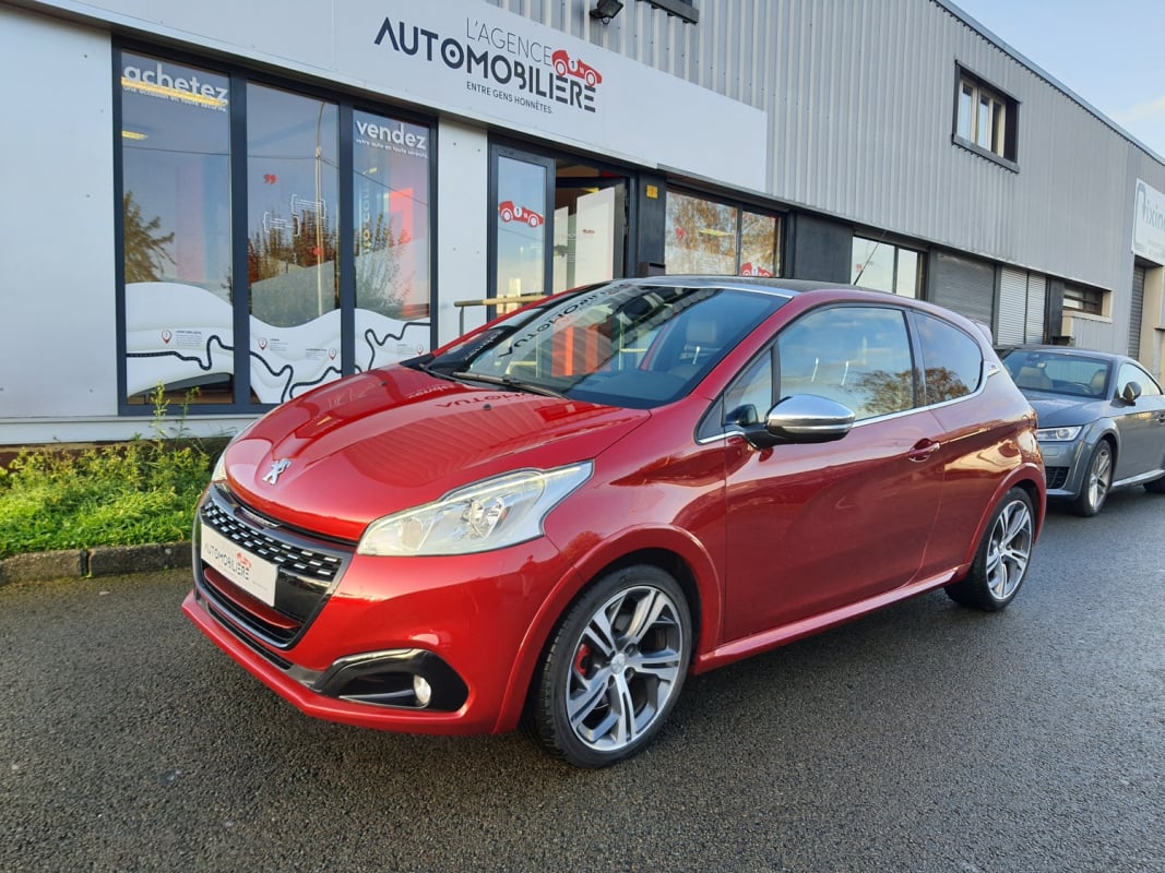 Peugeot 208 GTI 1.6 THP 208 CH 1ERE MAIN — 1