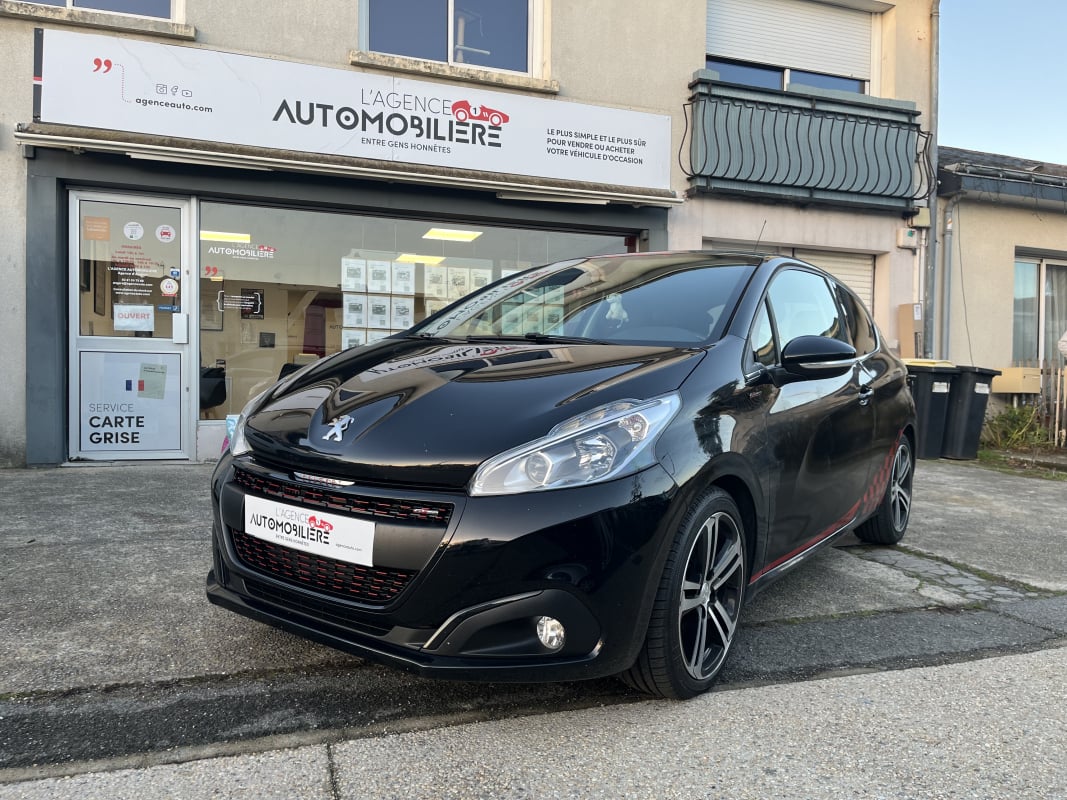 Peugeot 208 1.6L BLUEHDI 120cv GT line — 1