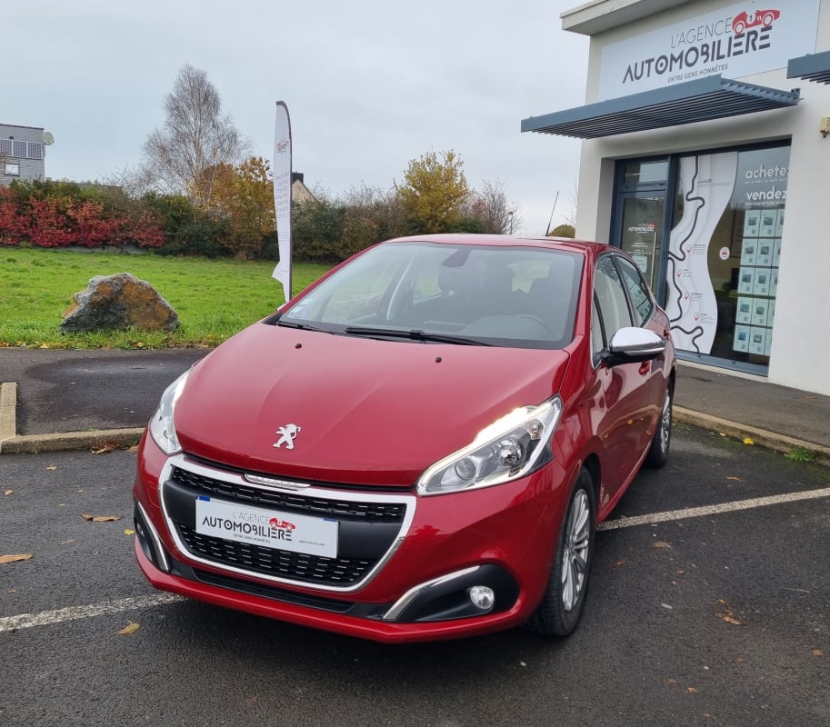 Peugeot 208 Allure 1.2 Puretech 110cv BVM6 Moteur Neuf — 1
