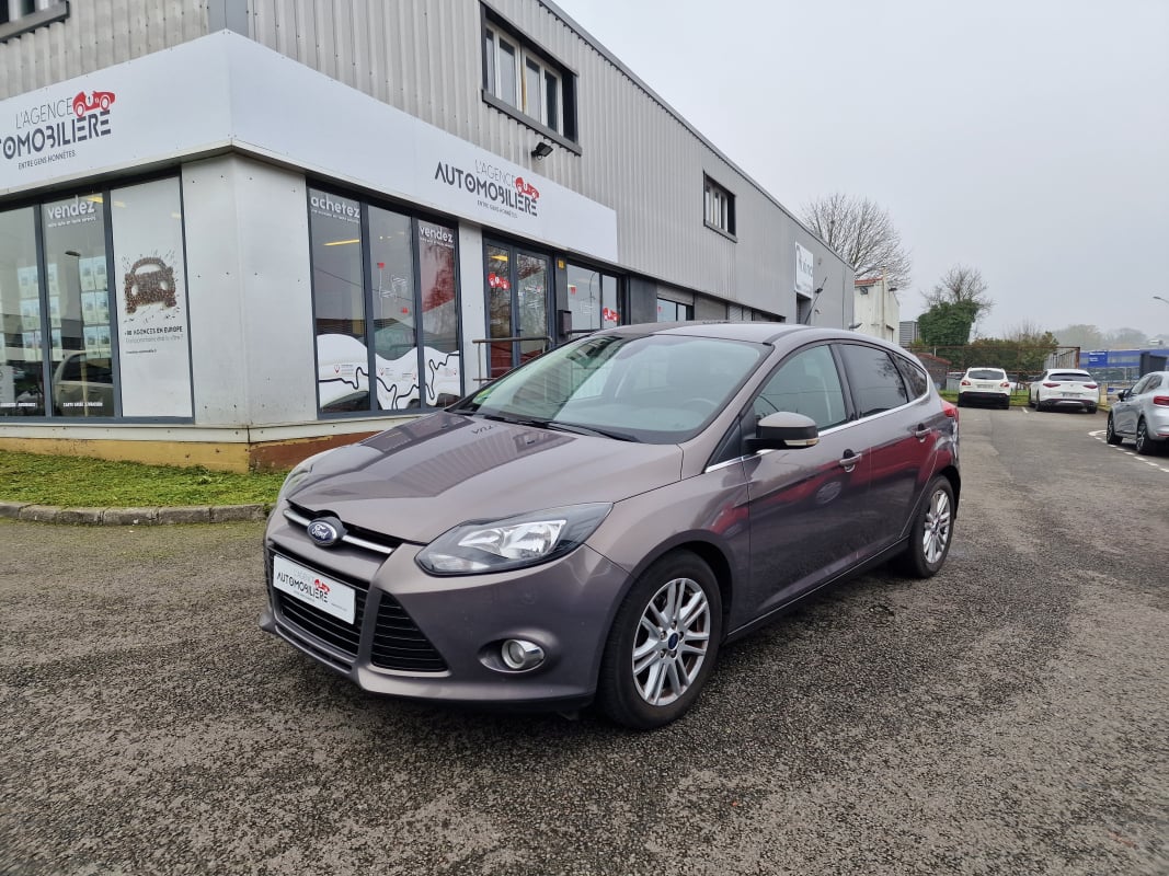 Ford Focus 1.6 TDCI 115 CH 1ERE MAIN TITANIUM GARANTIE 1 AN — 1