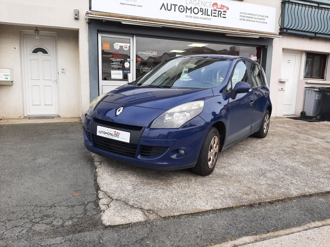 Renault Scenic III 1.5 DCI 105 Authentique 2ème Main — 1