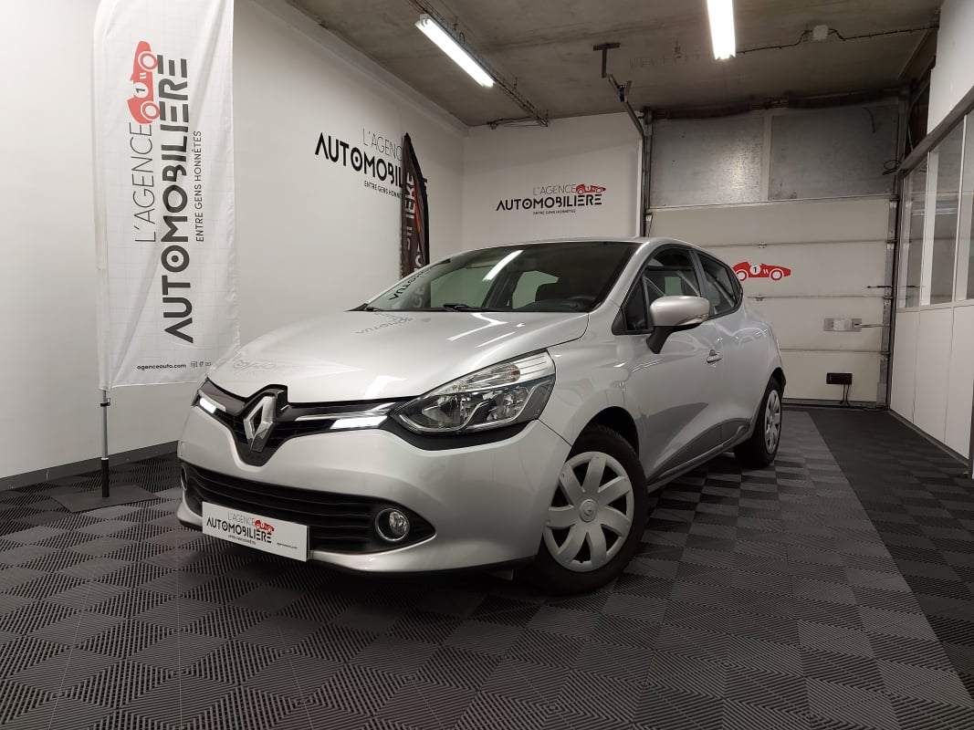 Renault Clio IV 1.2 16V 75 ZEN — 1