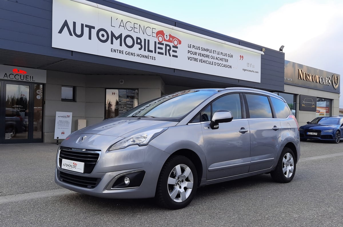 Peugeot 5008 Phase 2 Puretech Style 1,2l 130CH — 1