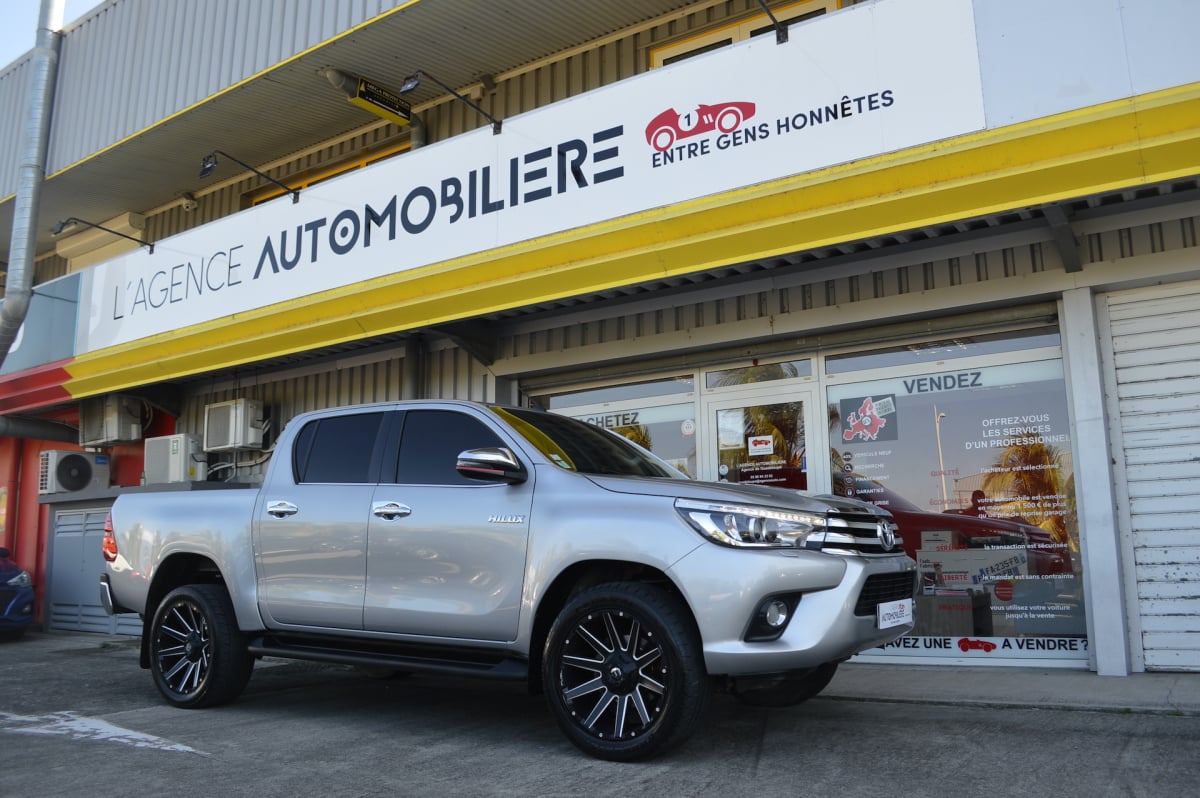 Toyota Hilux 4WD 2.4 D-4D DOUBLE CABINE LEGENDE AUTO — 1