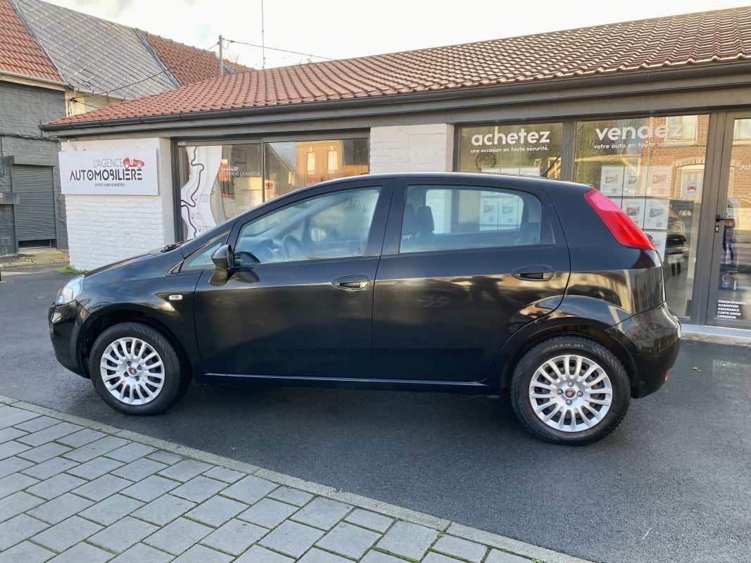 Fiat Punto III (3) 1.2 69 POP 5P CLIM — 1