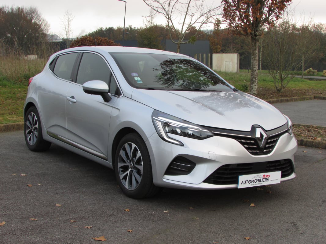 Renault Clio 1.6 HYBRID E-TECH 140H 90 INTENS BVA — 1