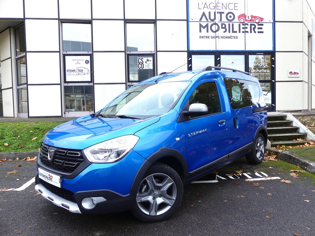 Dacia Dokker 1.2 TCe 115 cv STEPWAY attelage — 1